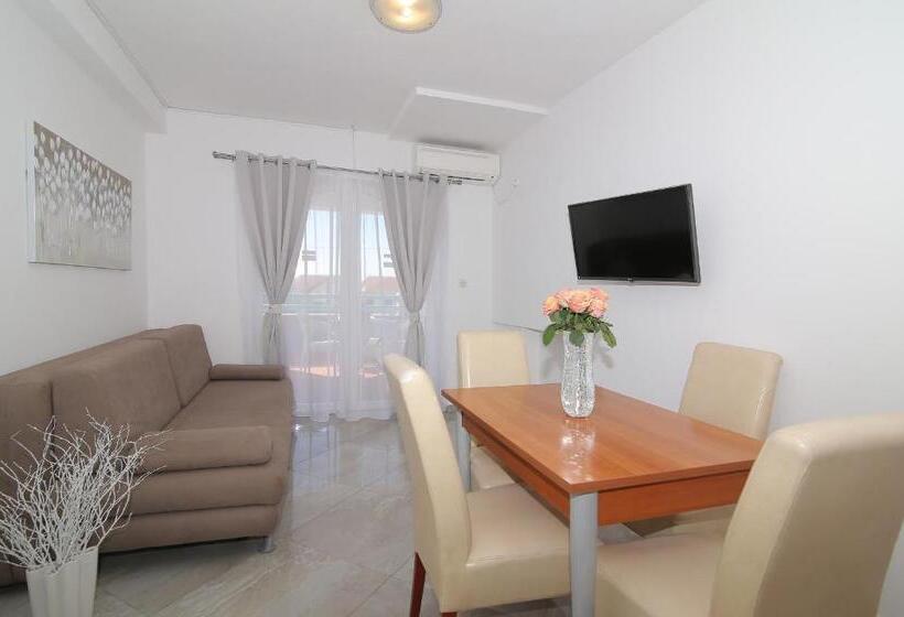 Апартаменты Deluxe 1 Спальня, Villa Antea Apartments