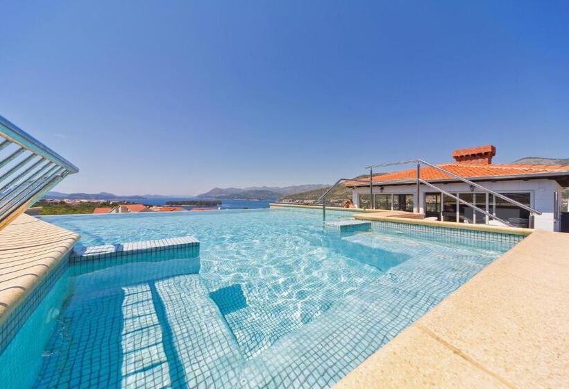 2 Bedroom Family Apartment with Terrace, Villa Antea Apartments