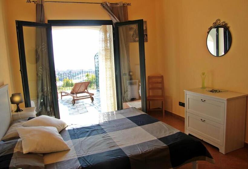آپارتمان 1 خوابه با تراس, Agriturismo Azzurra Biricchina