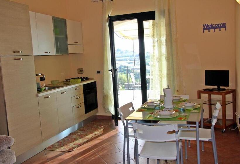 Апартаменты 1 Спальня с Террасой, Agriturismo Azzurra Biricchina
