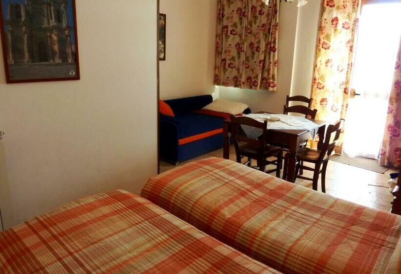 Трехместный Номер Классика, Agriturismo Limoneto