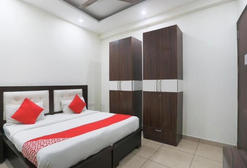 Quarto Triplo Clássico, Flagship Hotel Sanfot