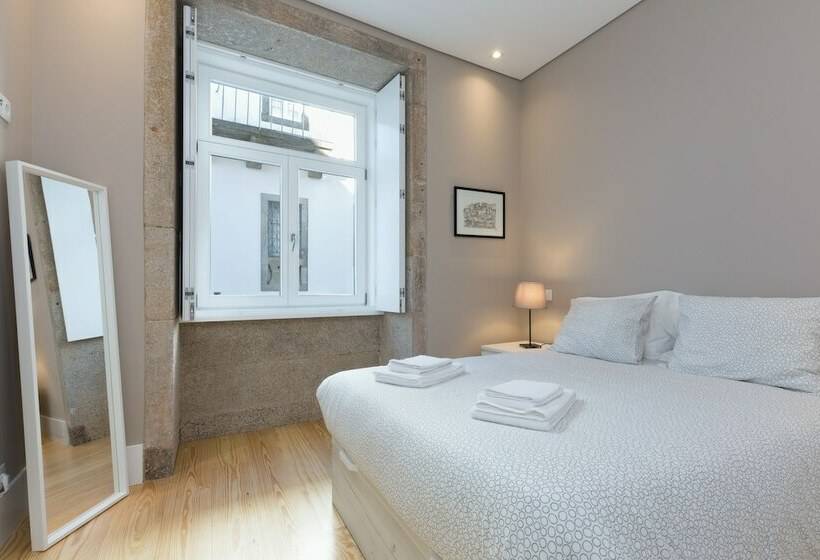 Апартаменты Премиум 1 Спальня, Porto And Clerigos Views By Porto City Hosts