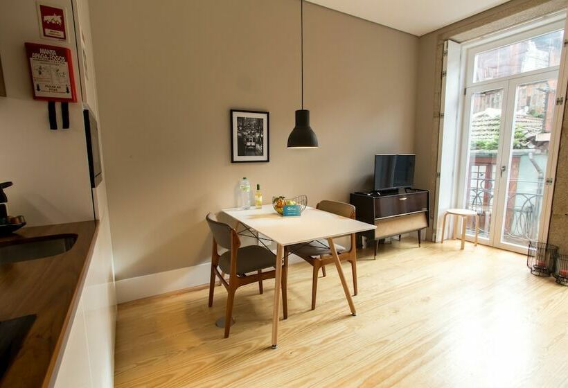 Апартаменты Премиум 1 Спальня, Porto And Clerigos Views By Porto City Hosts