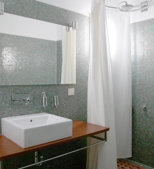 带按摩浴缸和海景的套房, Ostraco Suites