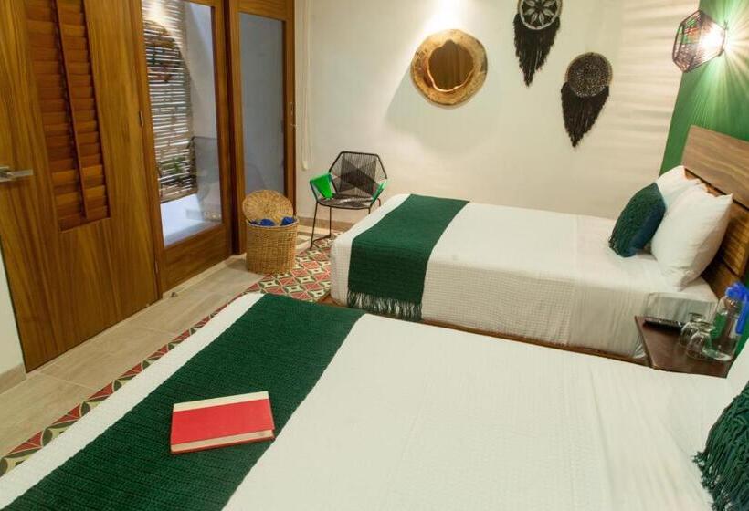 小型豪华套房, Latino Hotel Boutique