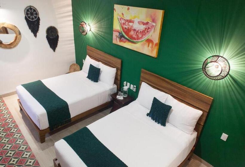 小型豪华套房, Latino Hotel Boutique
