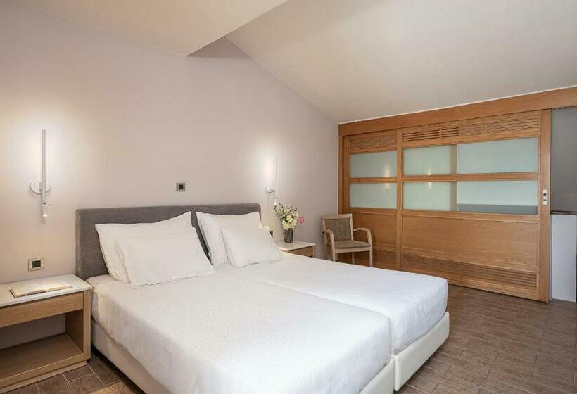 Номер Дюплекс, Porto Platanias Beach Resort & Spa