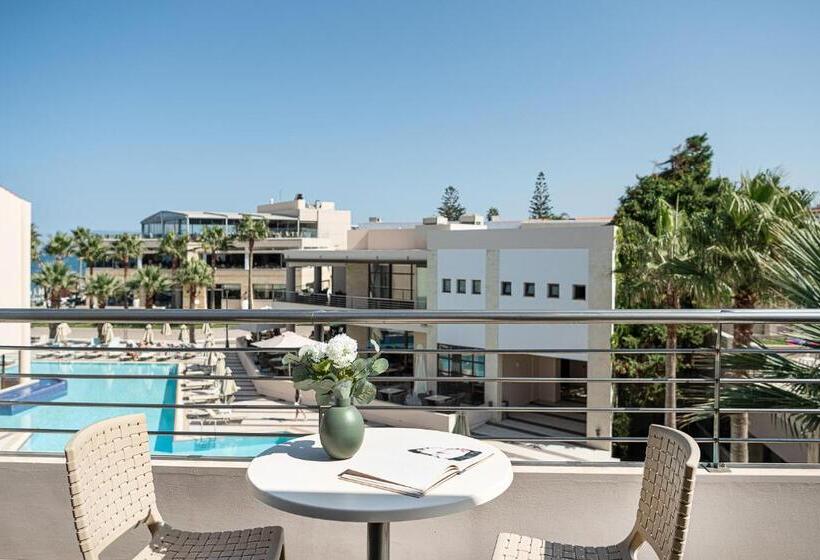 Апартаменты 1 Спальня Вид на Бассейн, Porto Platanias Beach Resort & Spa