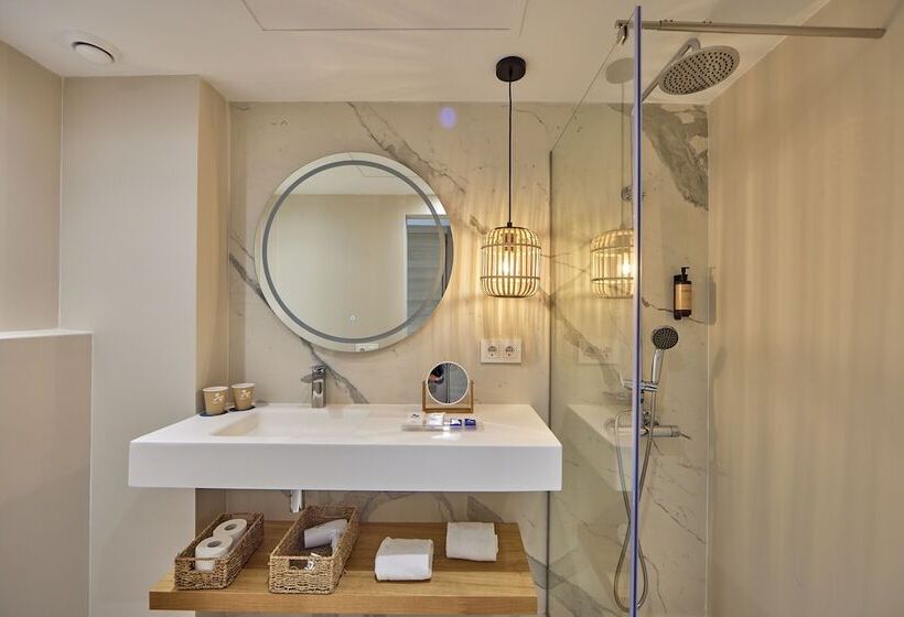 اتاق استاندارد با تراس, Tomir Portals Suites  Adults Only