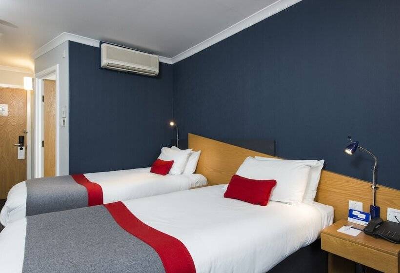 Quarto Estandar, Holiday Inn Express Swansea East, An Ihg