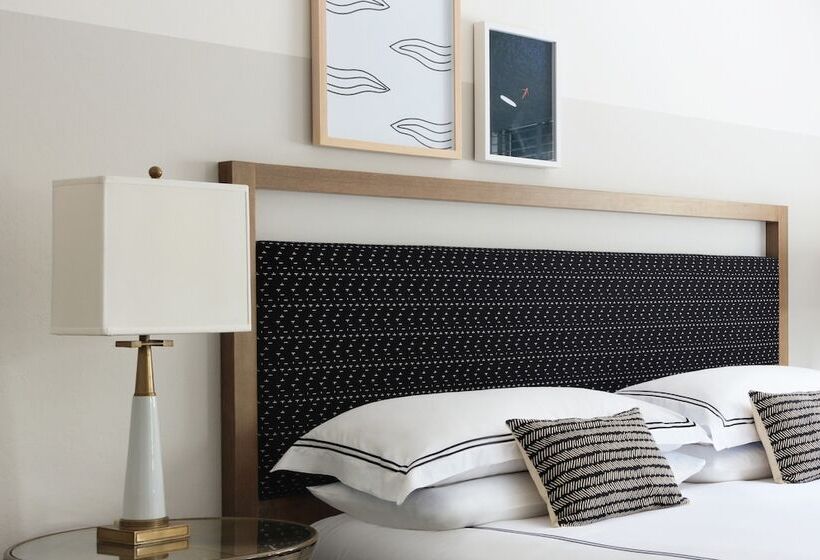 סוויטה, Kimpton Surfcomber Hotel, An Ihg