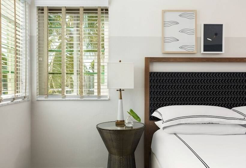 سوییت, Kimpton Surfcomber Hotel, An Ihg
