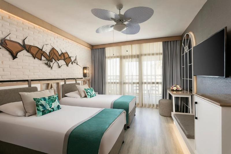 Семейный Номер, Limak Arcadia Sport Resort Belek