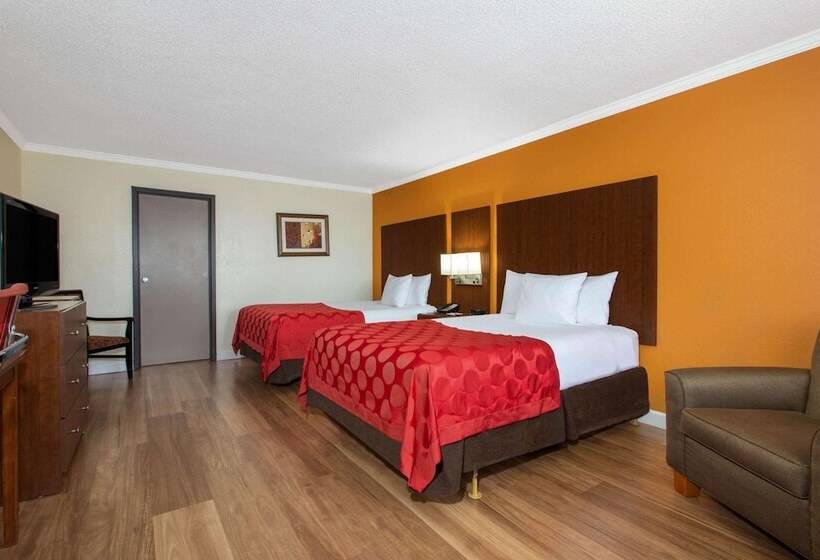 Номер Стандарт 2 Двуспальные Кровати, Ramada By Wyndham Tampa Westshore Airport South