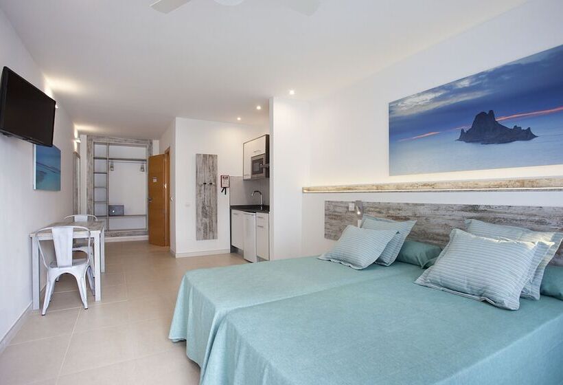 استودیوی استاندارد, Playa Bella Apartments