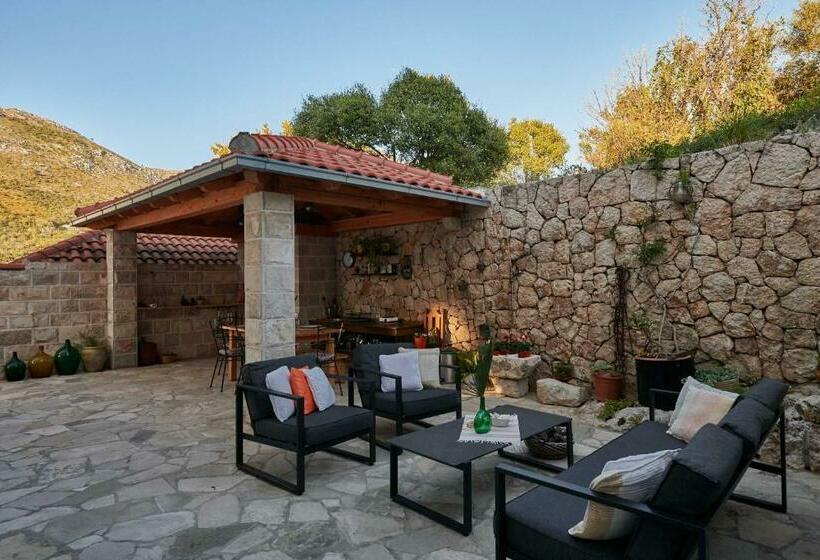 Comfort studio with sea view, Apartments Micika