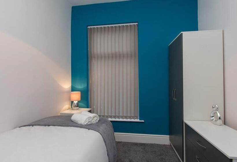 اتاق استاندارد یک تخته با سرویس بهداشتی مشترک, Townhouse @ 166 Ruskin Road Crewe