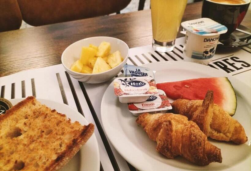 اتاق استاندارد سه نفره, Hosteria Sara By Gaiarooms