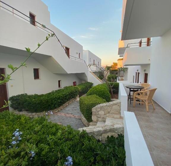 스위트, Amazones Village Suites