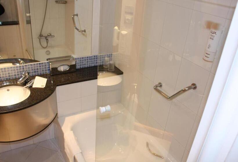 اتاق استاندارد, Holiday Inn Express Molins De Rei, An Ihg