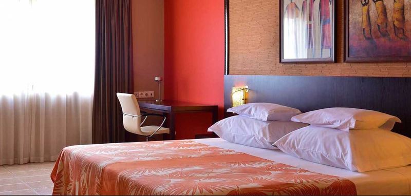 اتاق یک تخته با چشم‌انداز استخر, Pestana Tropico Ocean & City