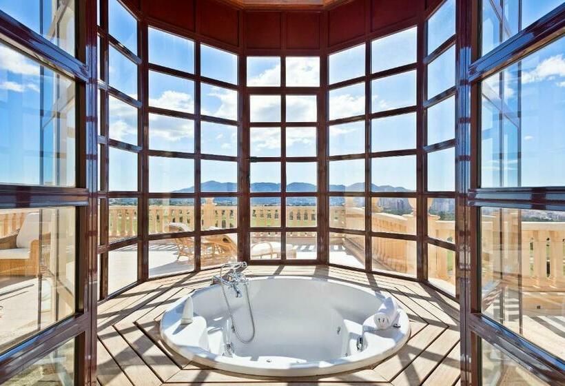 펜트하우스 룸, The Level At Melia Villaitana