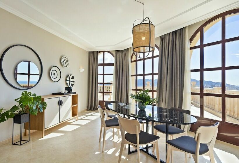 펜트하우스 룸, The Level At Melia Villaitana