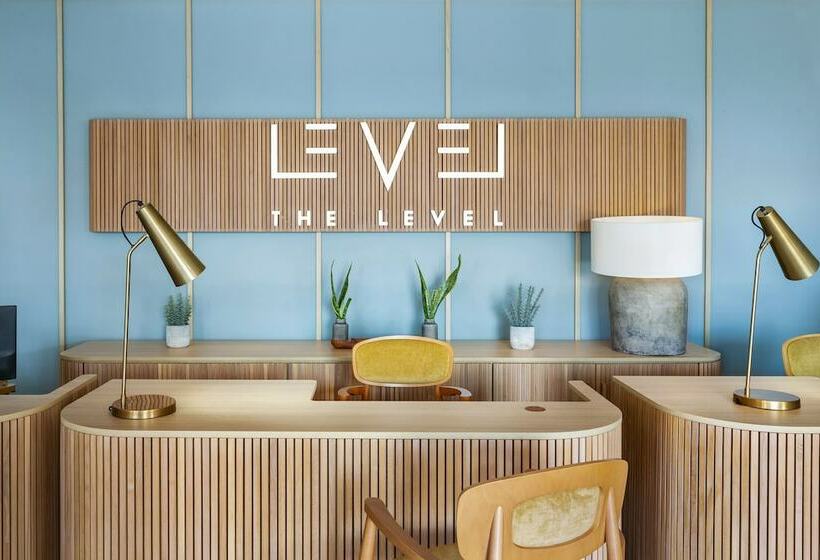 로얄 스위트, The Level At Melia Villaitana