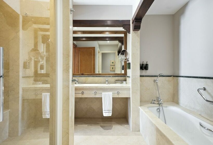 스위트, The Level At Melia Villaitana