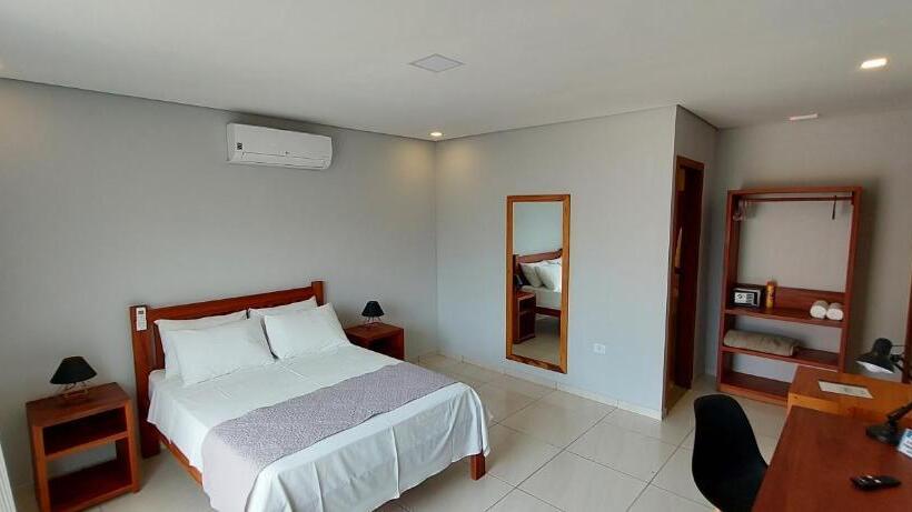 اتاق استاندارد, Pousada Das Saíras   Piscina   Acadêmia   Sala De Jogos   Playground   Wi Fi   Recepção 24h   Próxim