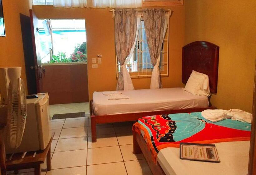 اتاق استاندارد سه نفره, Cabinas Jimenez