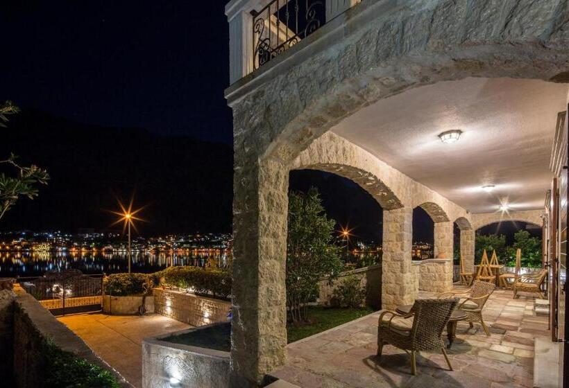 اتاق استاندارد با تخت بزرگ, Palazzo Banicevic Luxury Rooms