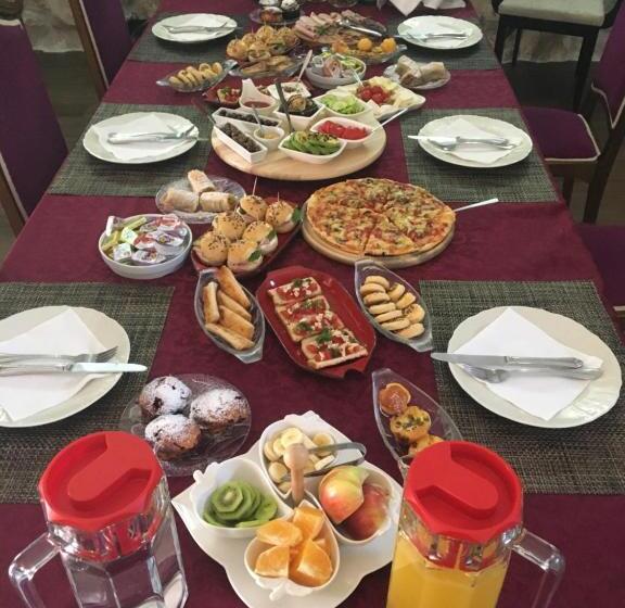 اتاق لوکس با بالکن و چشم‌انداز دریا, Palazzo Banicevic Luxury Rooms