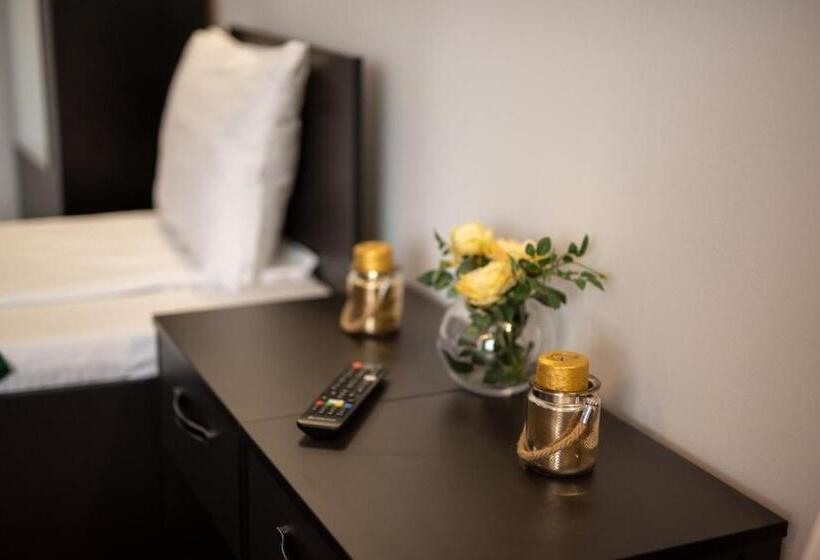 Студия Стандарт, Escala Rooms