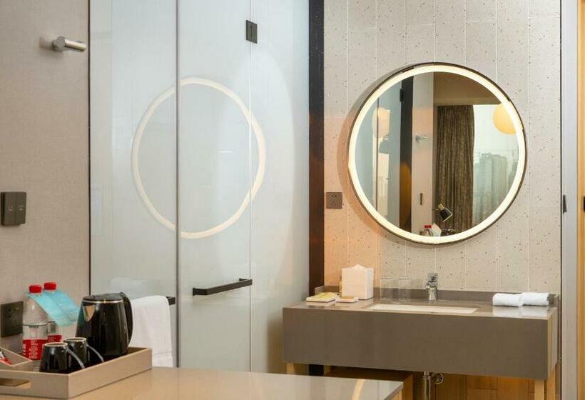 اتاق لوکس با تخت بزرگ, Hilton Garden Inn Changde Dingcheng