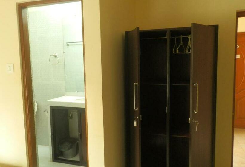 经济房, Aldrin Guest House