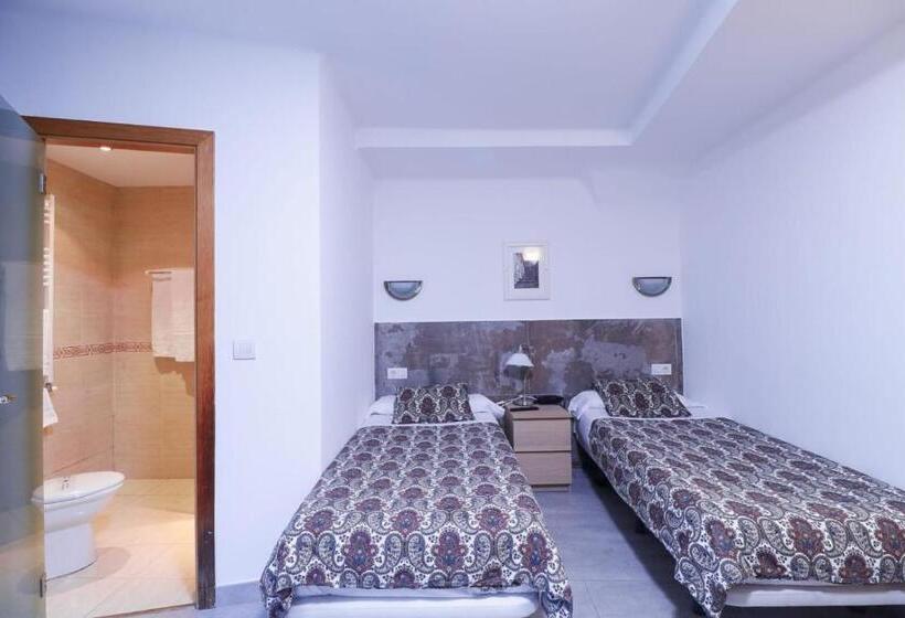 اتاق استاندارد, Comapedrosa