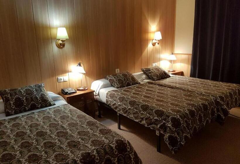 اتاق استاندارد سه نفره, Comapedrosa