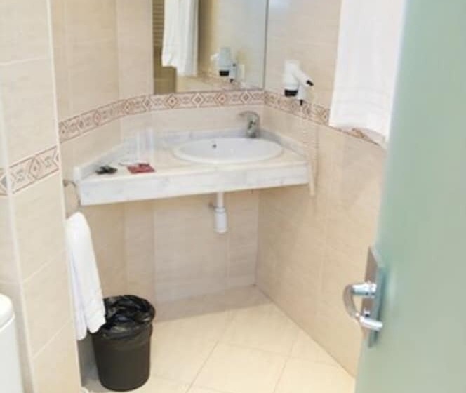 اتاق استاندارد, Comapedrosa