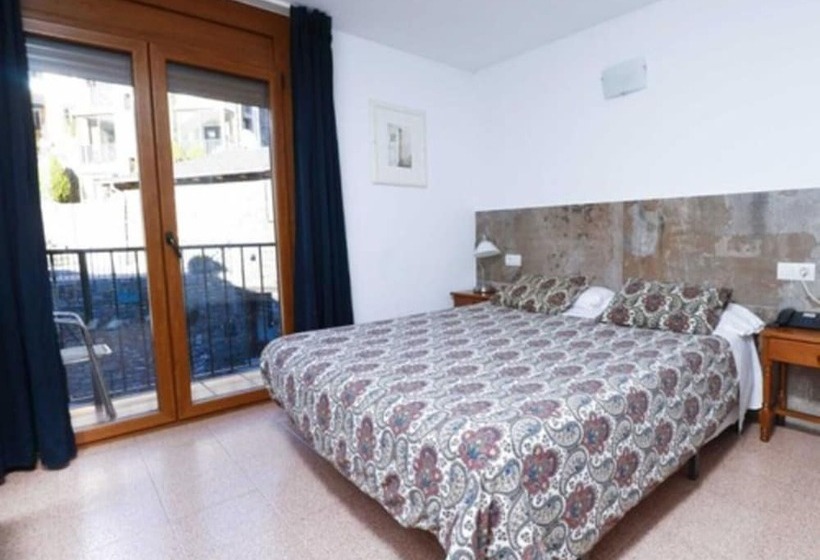 اتاق استاندارد یک نفره, Comapedrosa