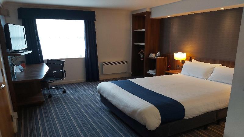 اتاق استاندارد برای معلولان, Holiday Inn Express London Gatwick   Crawley By Ihg