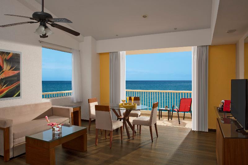 جناح جونيور سرير كينج, Krystal Grand Nuevo Vallarta