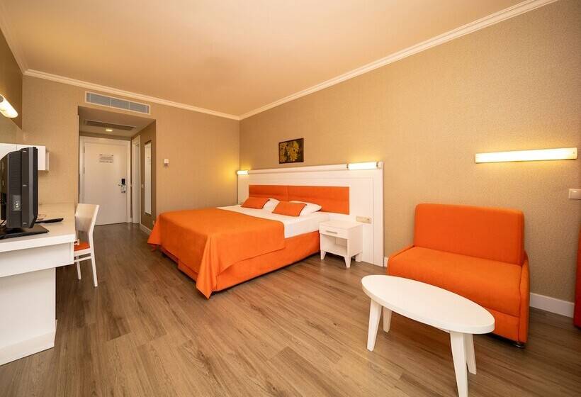 Chambre Triple Standard, Sueno Hotels Beach Side