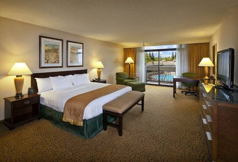 Номер Клуб, Doubletree By Hilton San Jose