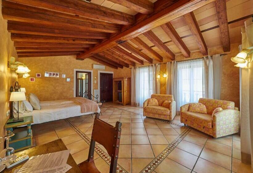 سوییت جونیور, Finca Binibona Parc Natural