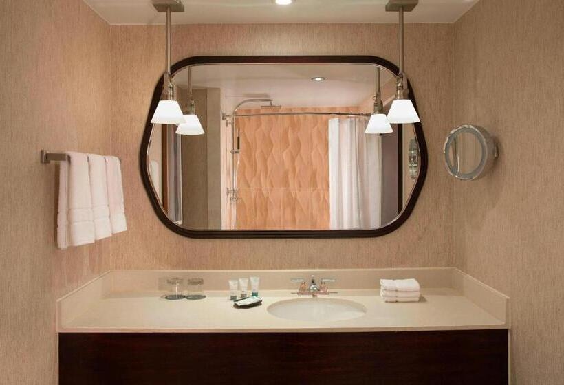 Люкс Кровать Кинг, The Westin Southfield Detroit