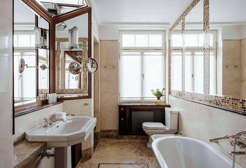 اتاق کلاسیک, Nobu Hotel Warsaw