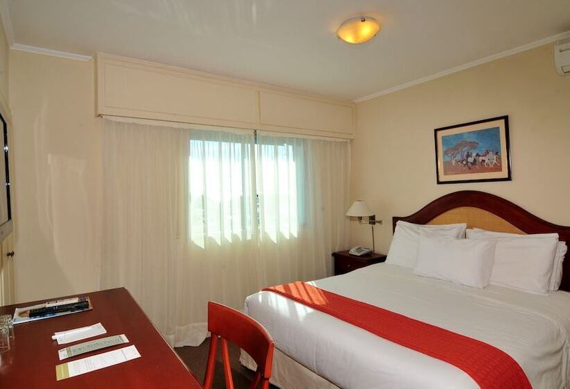 اتاق لوکس با چشم‌انداز دریا, Sunset Beach
