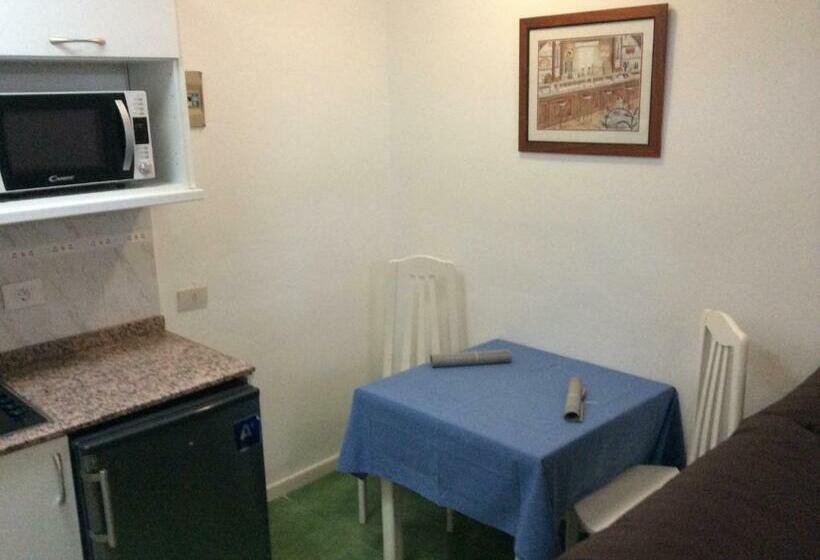 Студио Economy, Apartamentos Panorama Adults Only